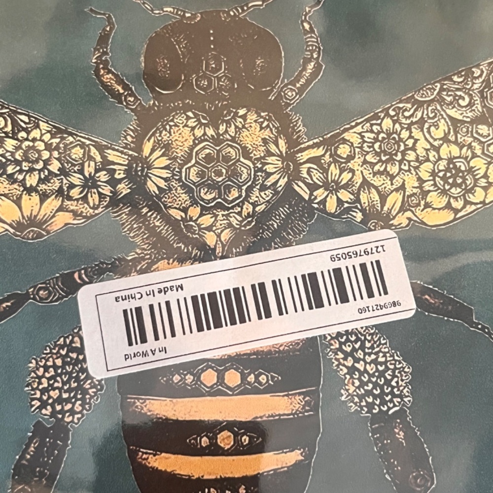 "In A World Where You Can Be Anything, Bee Kind" Tin Sign - Picture 7 of 10